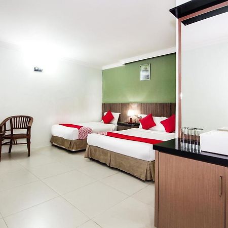 Crystal City Hotel Kuantan Esterno foto
