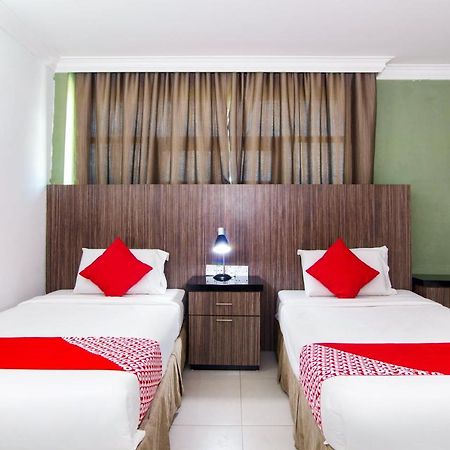 Crystal City Hotel Kuantan Esterno foto