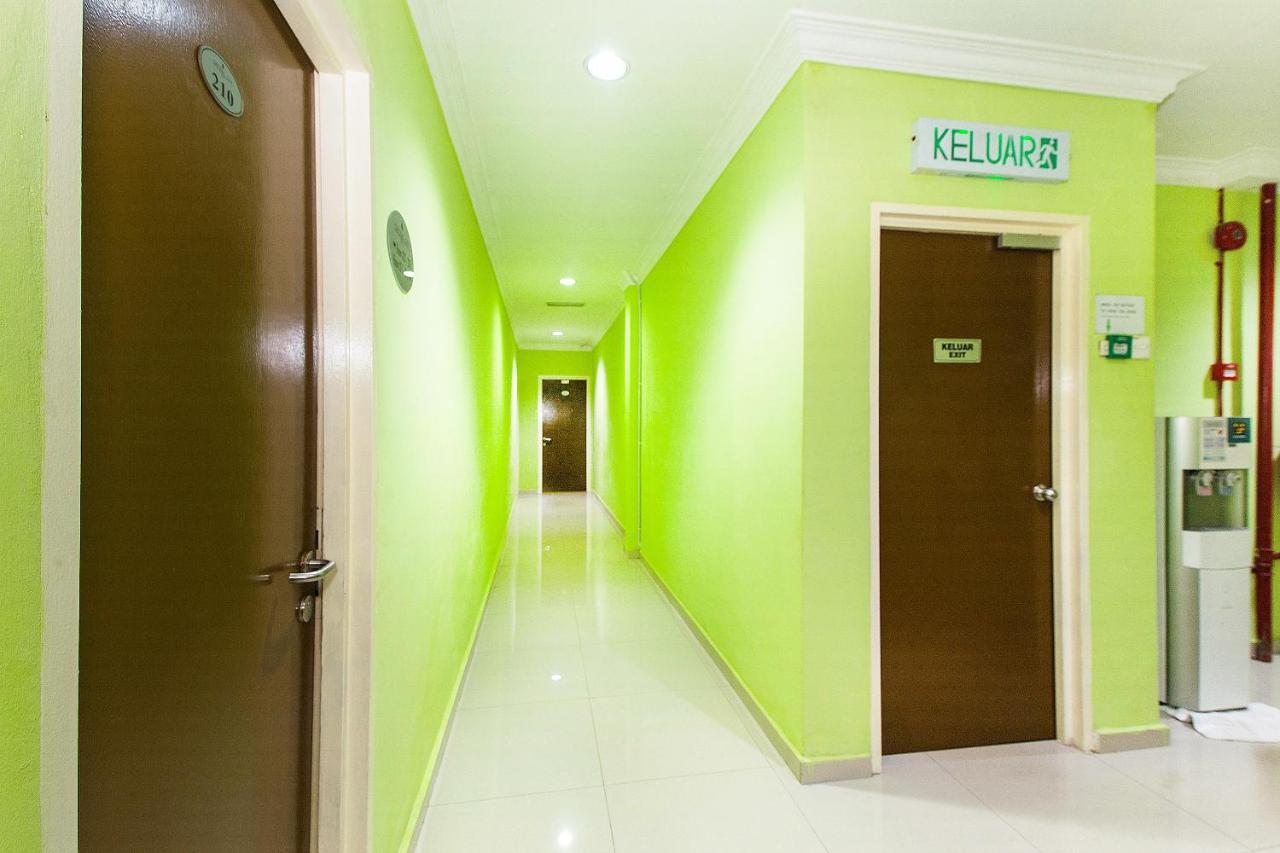 Crystal City Hotel Kuantan Esterno foto