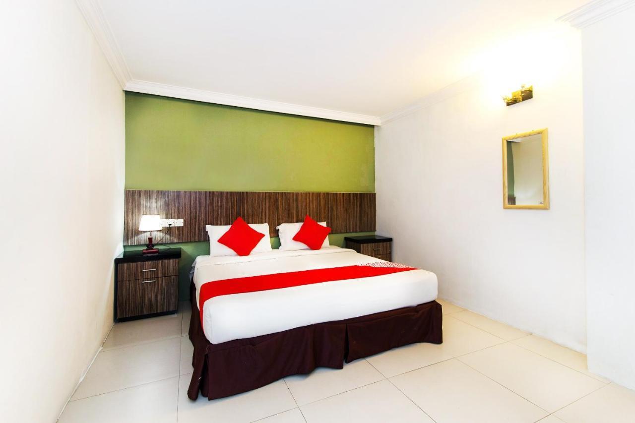 Crystal City Hotel Kuantan Esterno foto