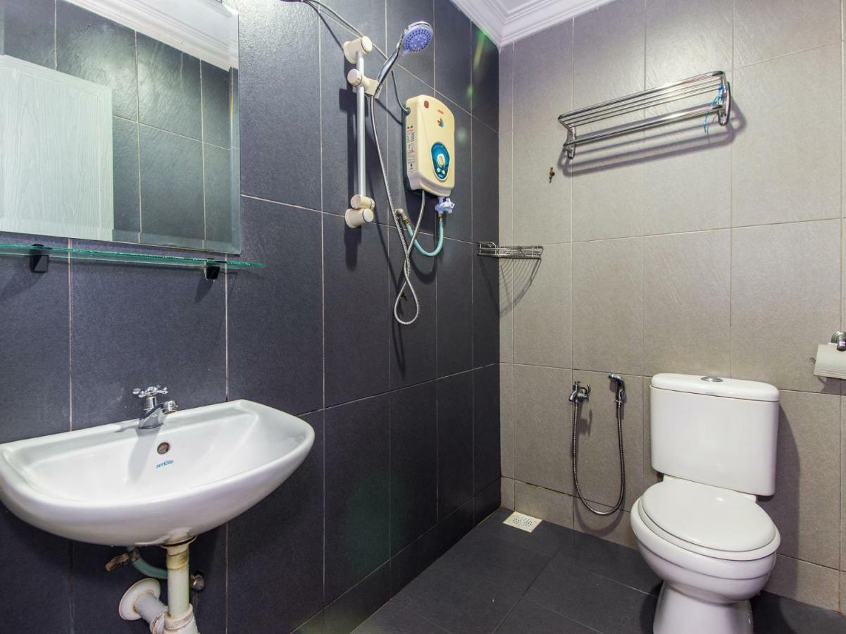 Crystal City Hotel Kuantan Esterno foto