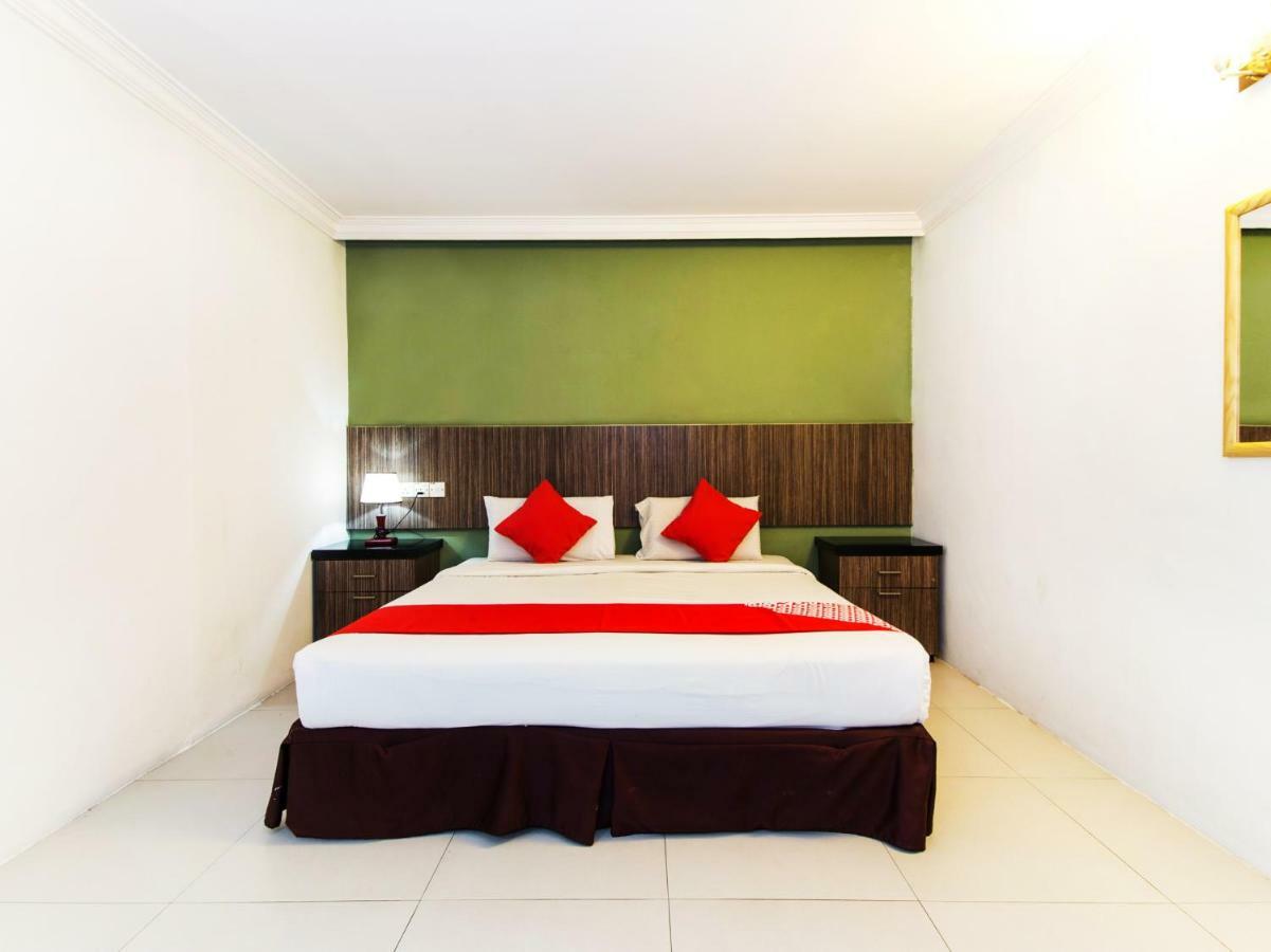 Crystal City Hotel Kuantan Esterno foto