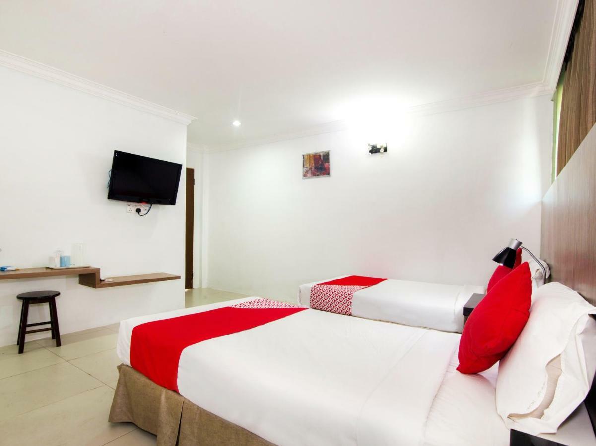 Crystal City Hotel Kuantan Esterno foto